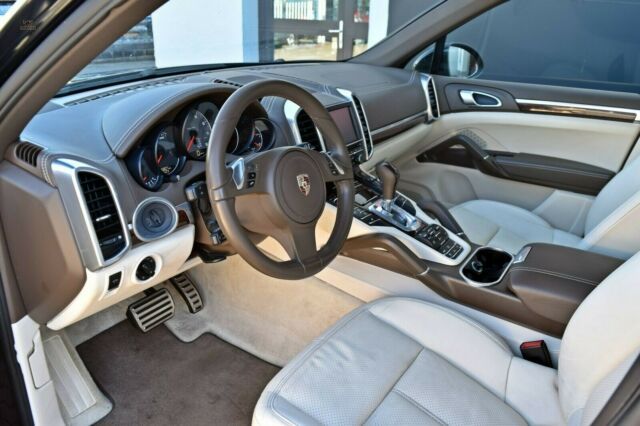 Thumbnail von Porsche Cayenne S PASM-Cámara panorámica-PDLS-BOSE-BiColor