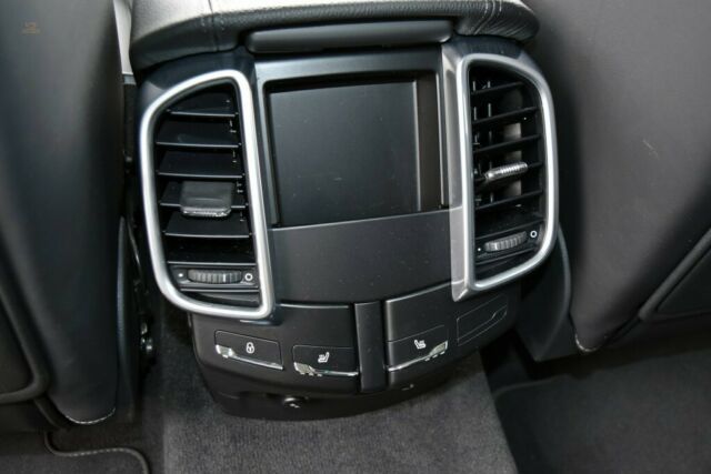 Thumbnail von Porsche Cayenne S Diesel-V8-PDLS-PASM-PCM-Panorama