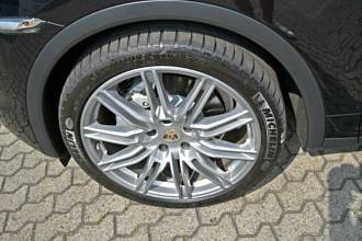 Thumbnail von Porsche Cayenne S Diesel-V8-PDLS-PASM-PCM-Panorama