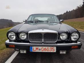  Daimler Double Six letzte Serie in schwarz/magnolia 