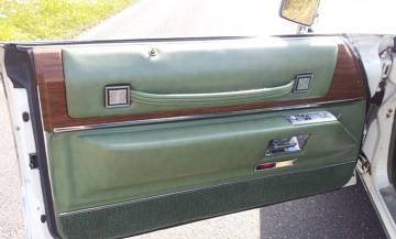 Thumbnail von Cadillac Deville Coupé en estado excepcional, con pocos kilómetros.