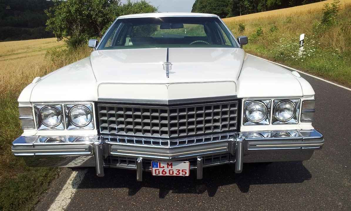 Cadillac Deville Coupé in condizioni eccezionali, poche miglia! 