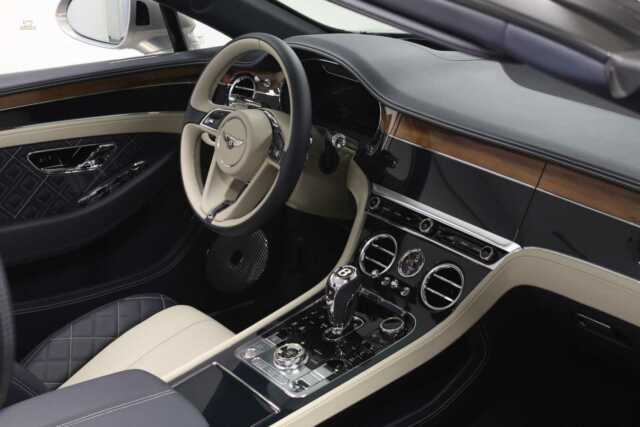 Thumbnail von Bentley Continental GTC W12 1st Edition