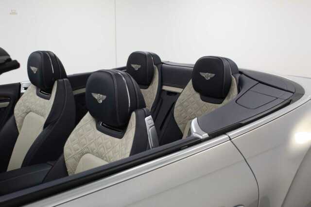 Thumbnail von Bentley Continental GTC W12 1st Edition