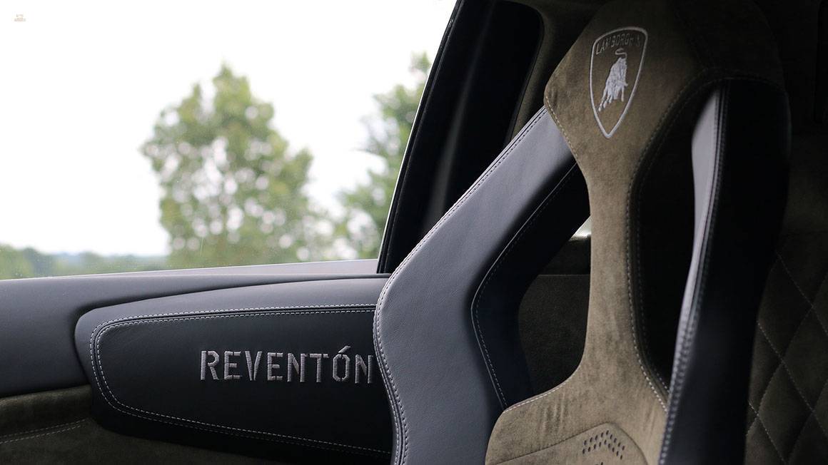 Thumbnail von Lamborghini Reventón (2008)  One of 20 ever built