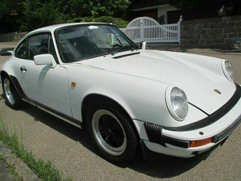 Porsche 911 Carrera