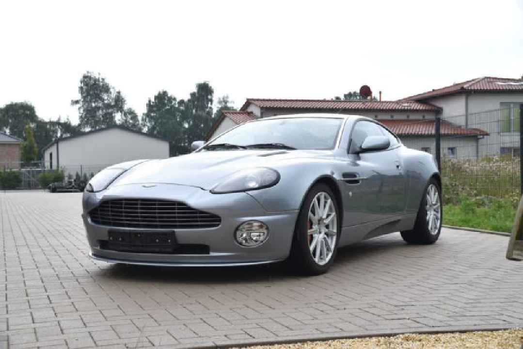 Aston Martin Vanquish S TOPZUSTAND Deutsche Auslieferung