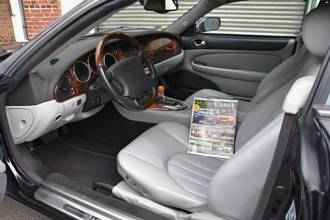 Thumbnail von Кабриолет Jaguar XK8 4,2L Piano черный, отличное состояние