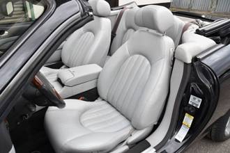 Thumbnail von Кабриолет Jaguar XK8 4,2L Piano черный, отличное состояние