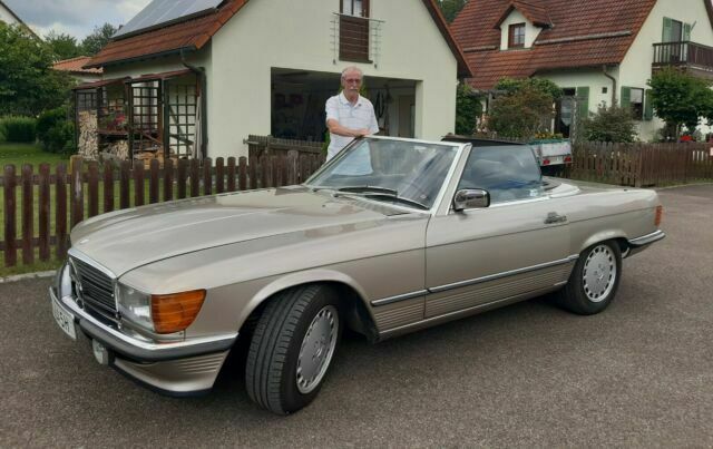 Thumbnail von Oldtimer SL 300 Typ 107  Cabrio Roadster mit separatem Hardtop