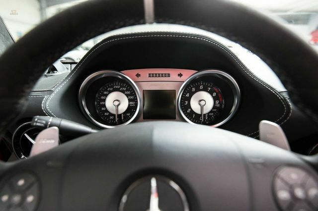 Thumbnail von Mercedes-Benz SLS AMG GT Final Edition Roadster 1 sur 350