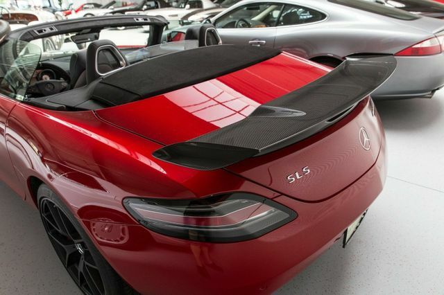 Thumbnail von Mercedes-Benz SLS AMG GT Final Edition Roadster 1 sur 350
