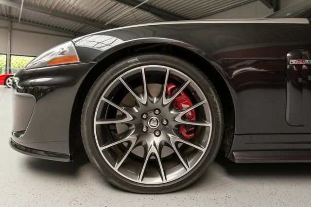 Thumbnail von Jaguar XKR "75" Limited 530 л.с. 1-й владелец, всего 75 шт., как новые!