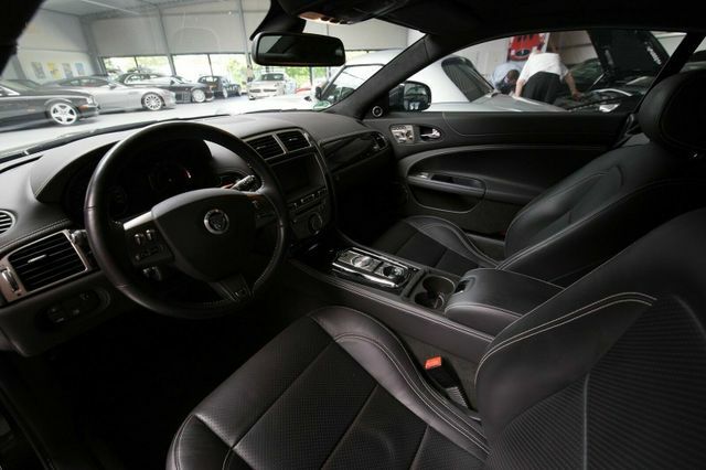 Thumbnail von Jaguar XKR "75" Limited 530 л.с. 1-й владелец, всего 75 шт., как новые!