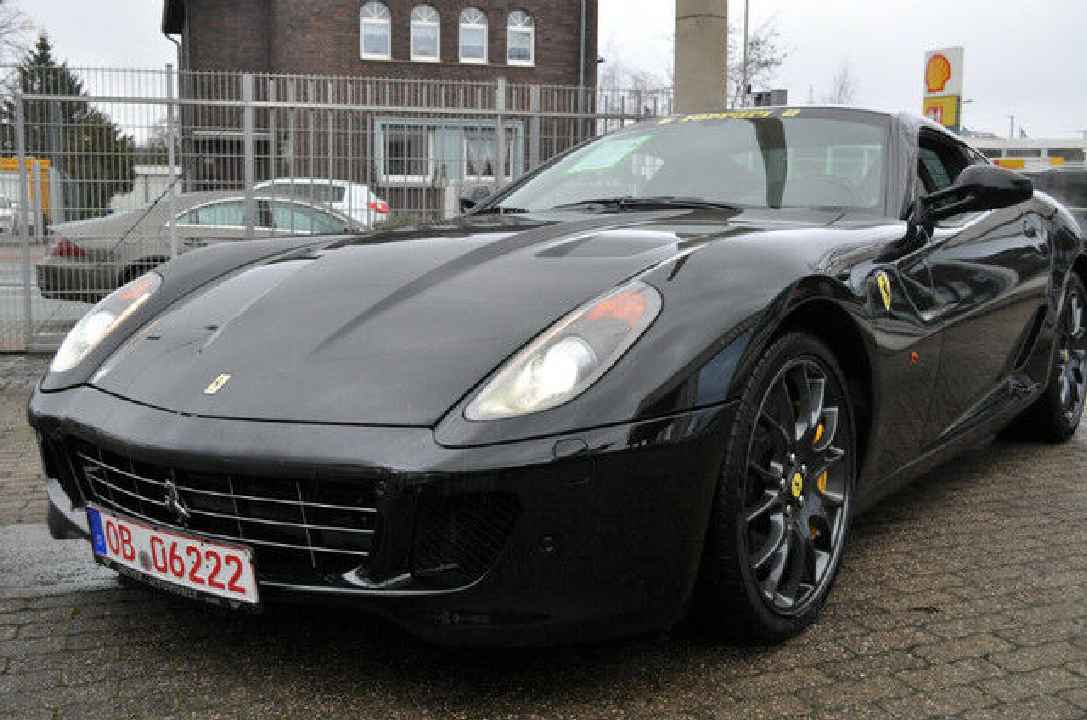 Ferrari 599 GTB Fiorano F1 Keramikbremse Daytona Sitze