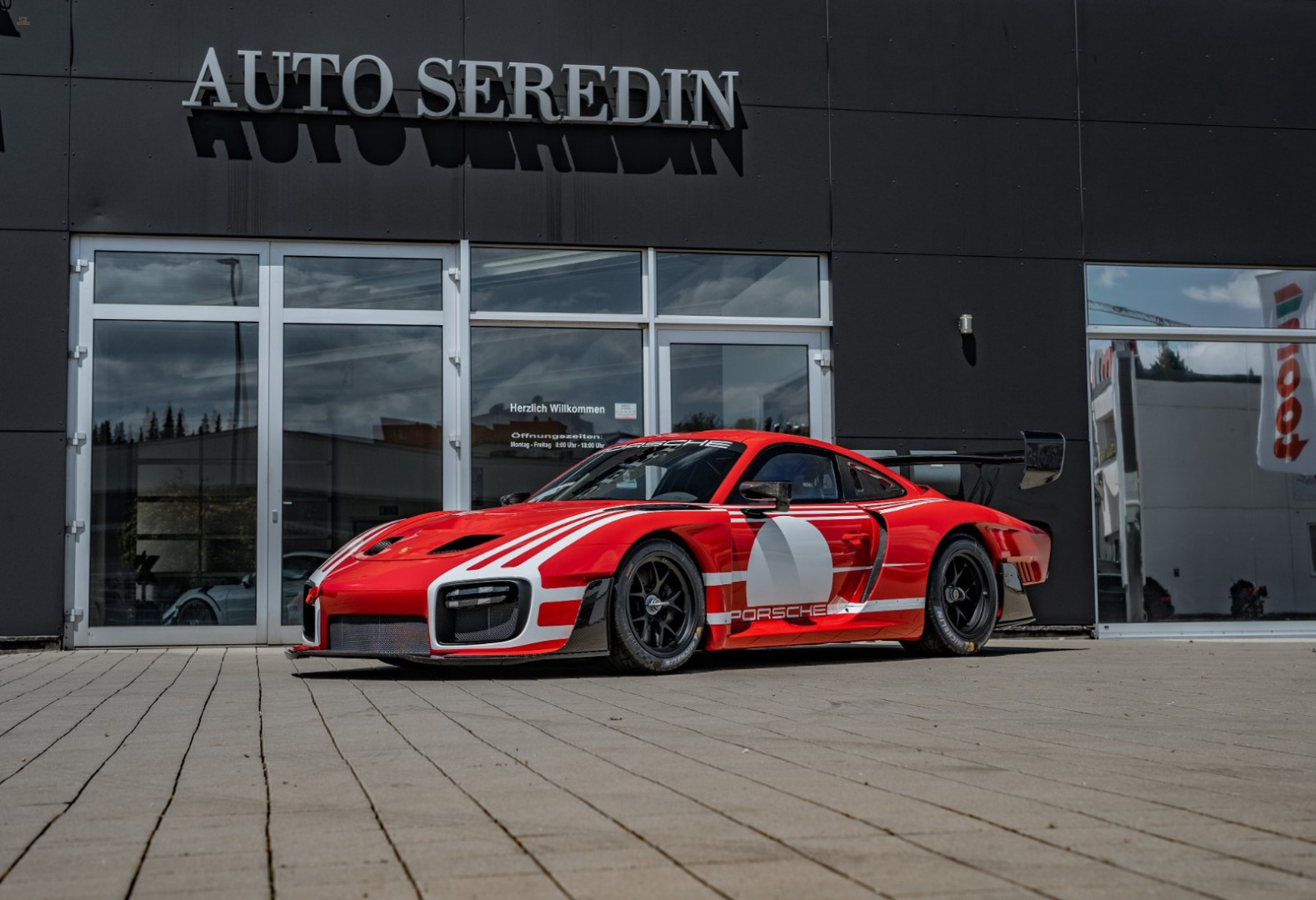 Porsche 935 1 OF 3 in Salzburg Red Spare Package