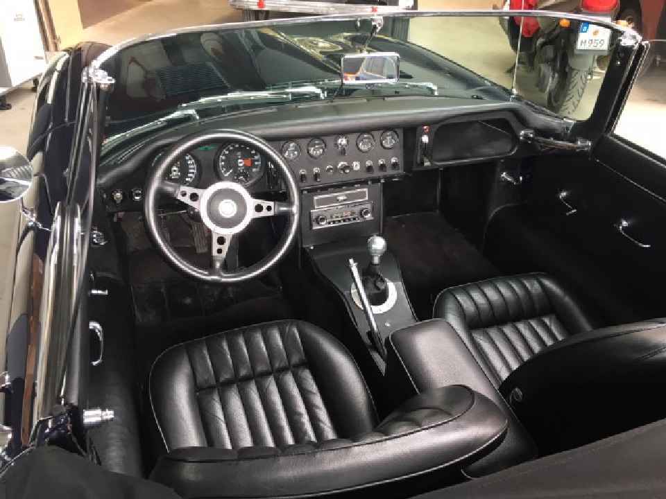 Jaguar E-Type 4.2 S1