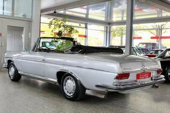 Thumbnail von Mercedes-Benz 300 SE кабриолет - экз. CH -H-Kz.- совпадающий номер!