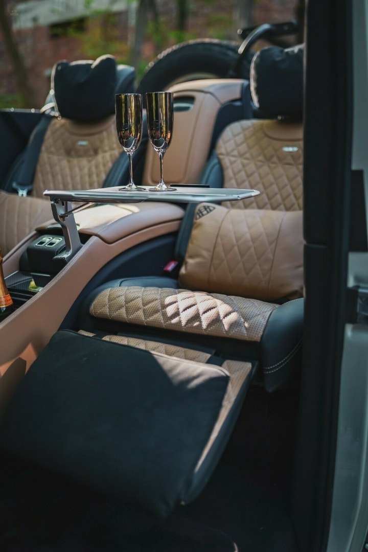 Thumbnail von Maybach MERCEDES-BENZ G650 Maybach Landaulet | 1 OF 99 |