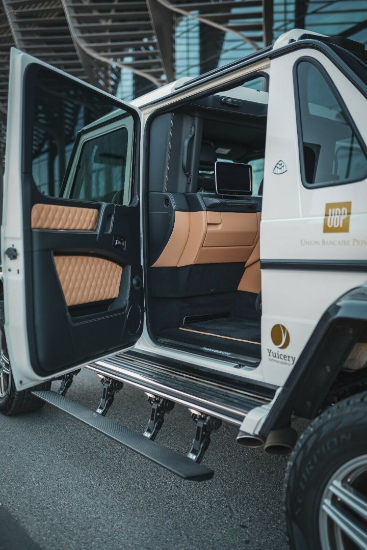 Thumbnail von Maybach MERCEDES-BENZ G650 Maybach Landaulet | 1 OF 99 |