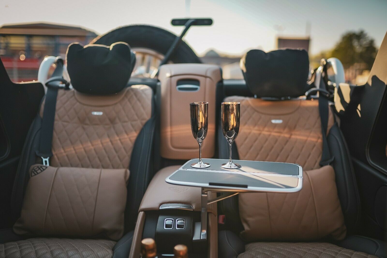 Thumbnail von Maybach MERCEDES-BENZ G650 Maybach Landaulet | 1 OF 99 |