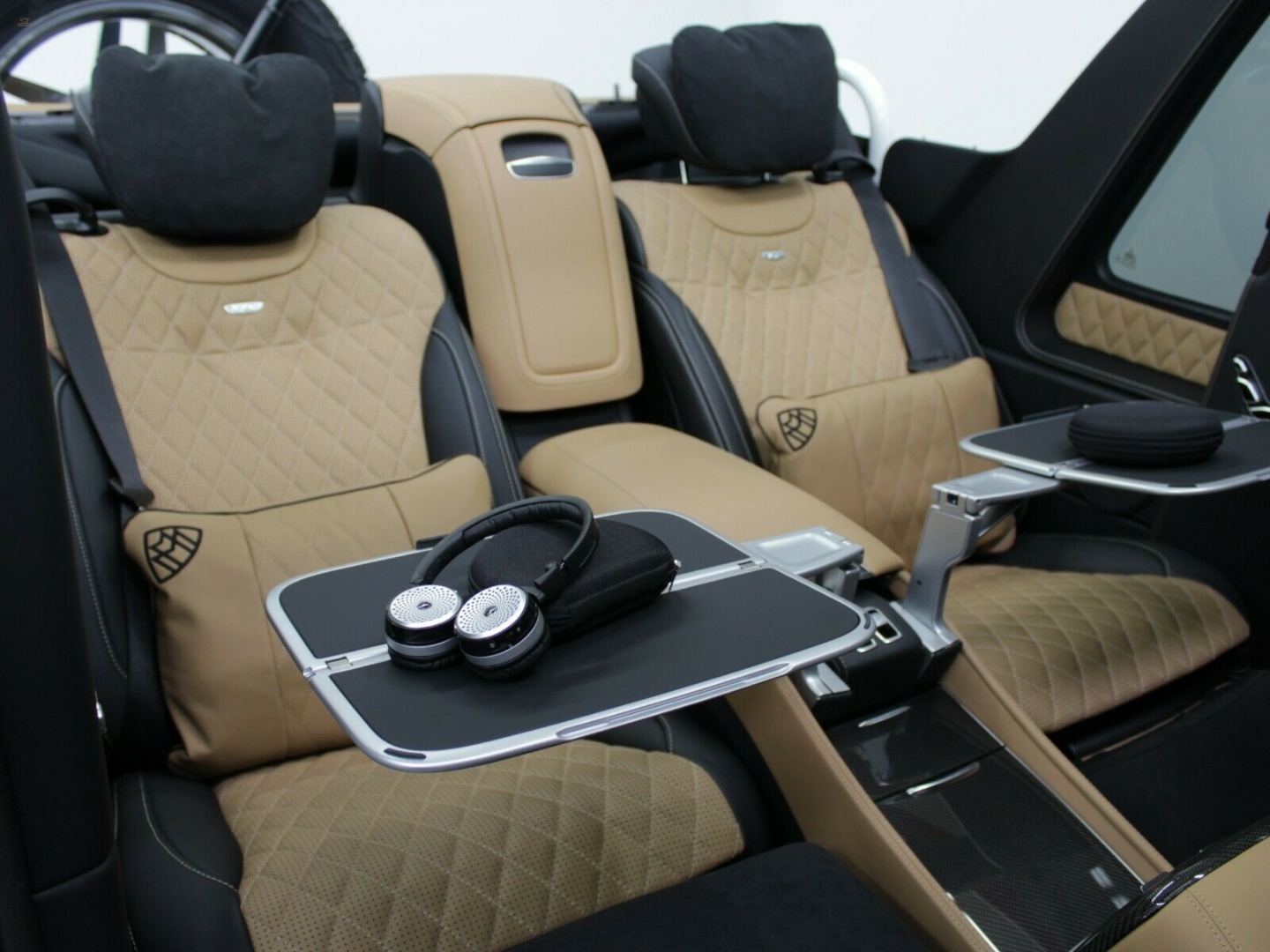 Thumbnail von Maybach MERCEDES-BENZ G650 Maybach Landaulet | 1 OF 99 |