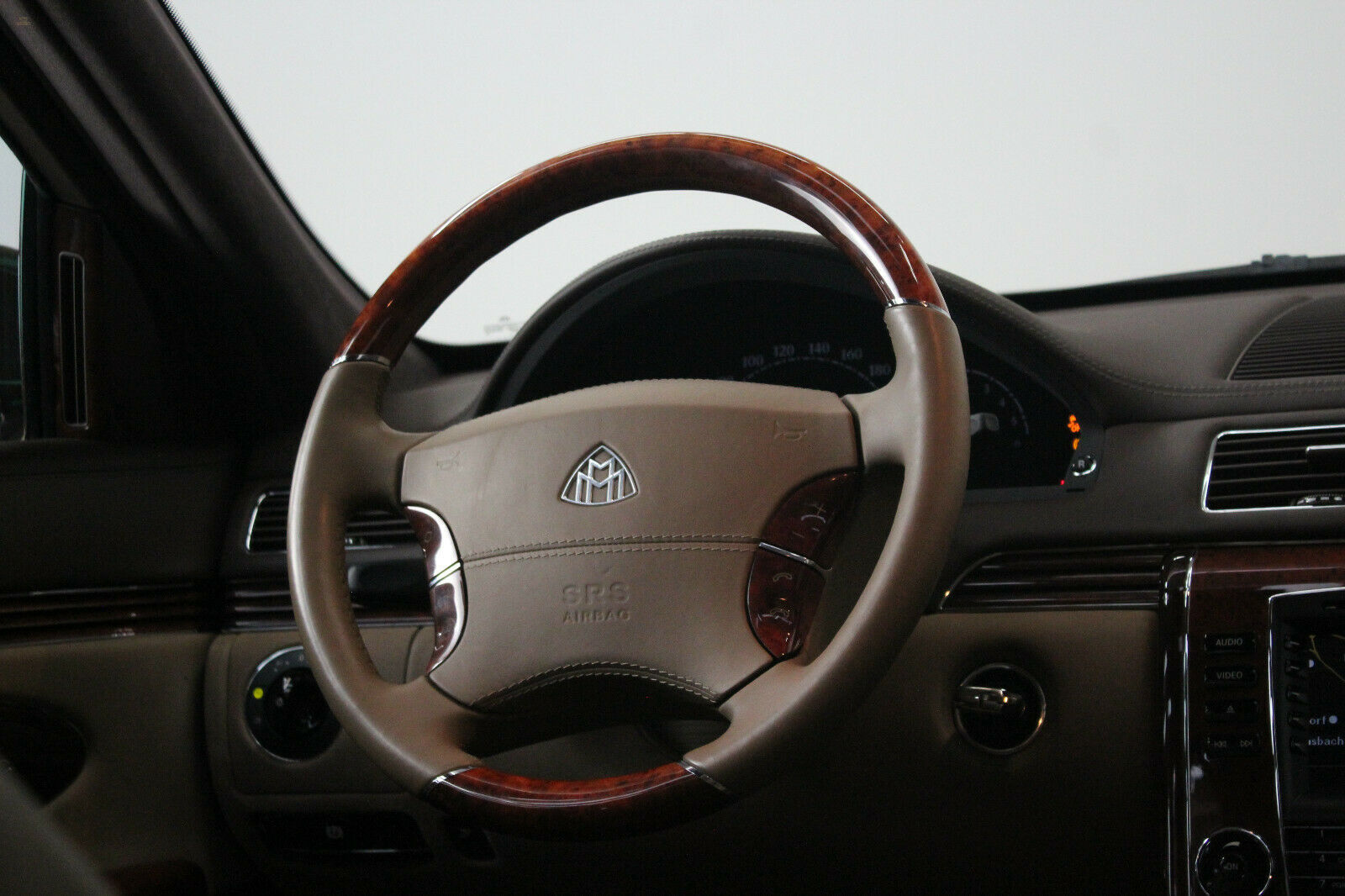 Thumbnail von Maybach 57 | RUHESITZ| EL.TÜRZUZIEHUNG | FACELIFT