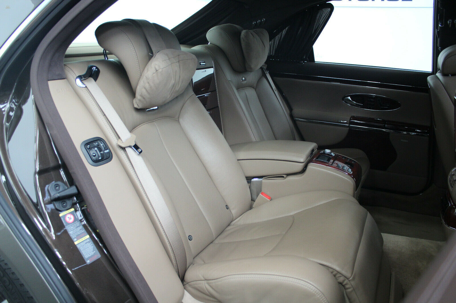 Thumbnail von Maybach 57 | RUHESITZ| EL.TÜRZUZIEHUNG | FACELIFT