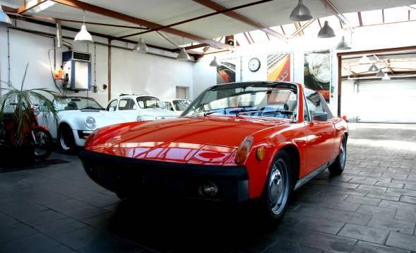 914 Coupé, Oktober 1971, Blutorange/Schwarz 