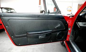 Thumbnail von 911 L Coupé, januari 1968, Polorot/zwart 1 lak, eerste lak, SWB