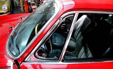 Thumbnail von 911 L Coupé, januari 1968, Polorot/zwart 1 lak, eerste lak, SWB