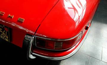 Thumbnail von 911 L Coupé, januari 1968, Polorot/zwart 1 lak, eerste lak, SWB
