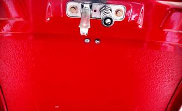 Thumbnail von 911 L Coupé, januari 1968, Polorot/zwart 1 lak, eerste lak, SWB