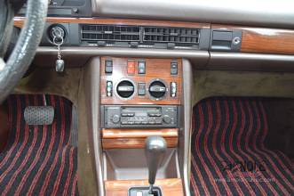 Thumbnail von Mercedes-Benz 300 SE W126