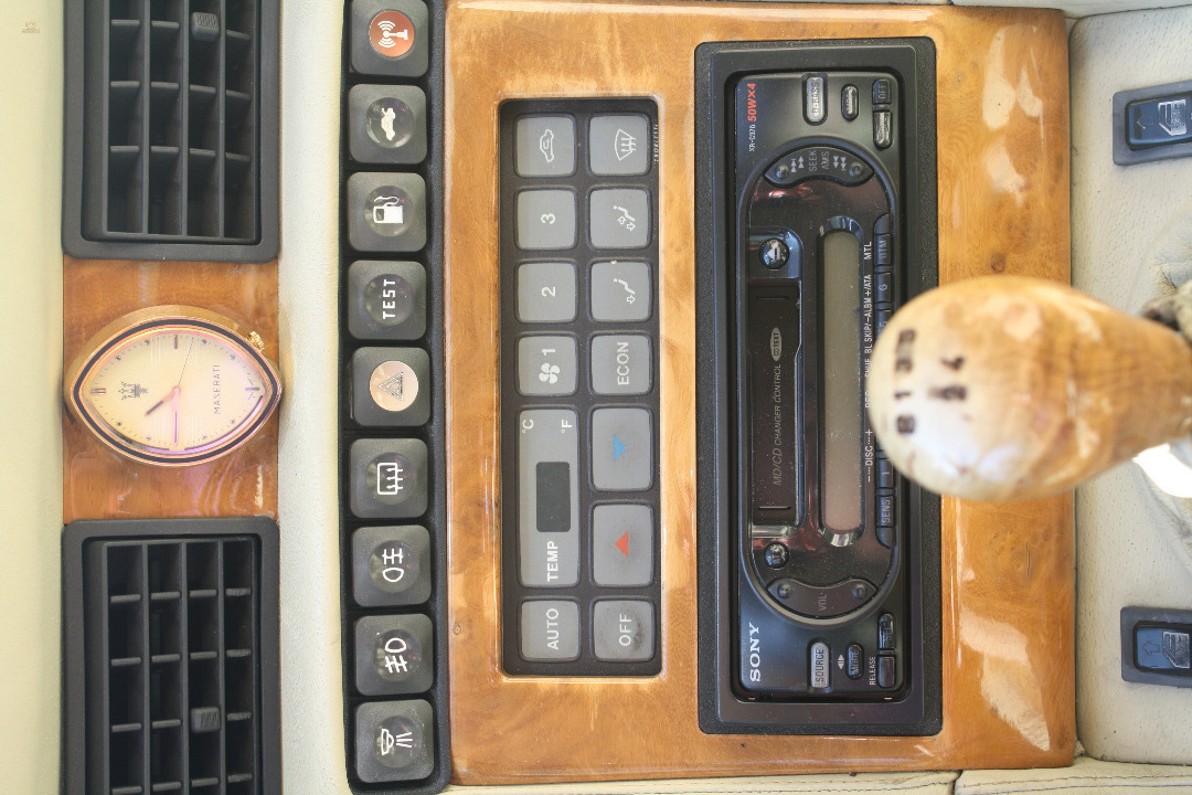 Thumbnail von Maserati 222 4V