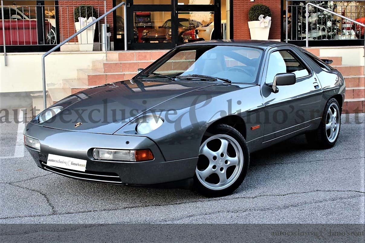 Porsche 928 S4
