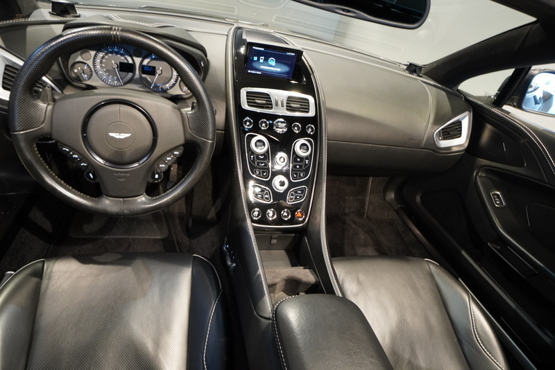 Thumbnail von Aston Martin Vanquish Volante V12 8 Gang