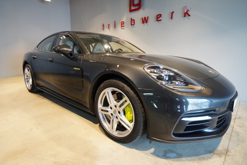 Porsche Panamera 4 E- Hybrid