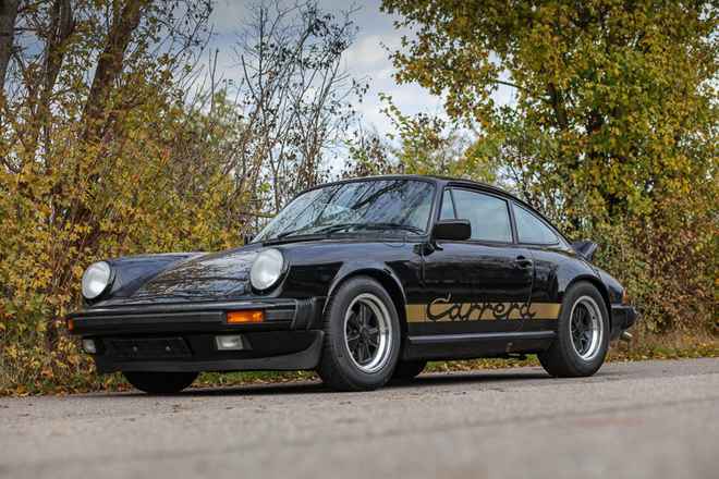 Porsche 911 Carrera
