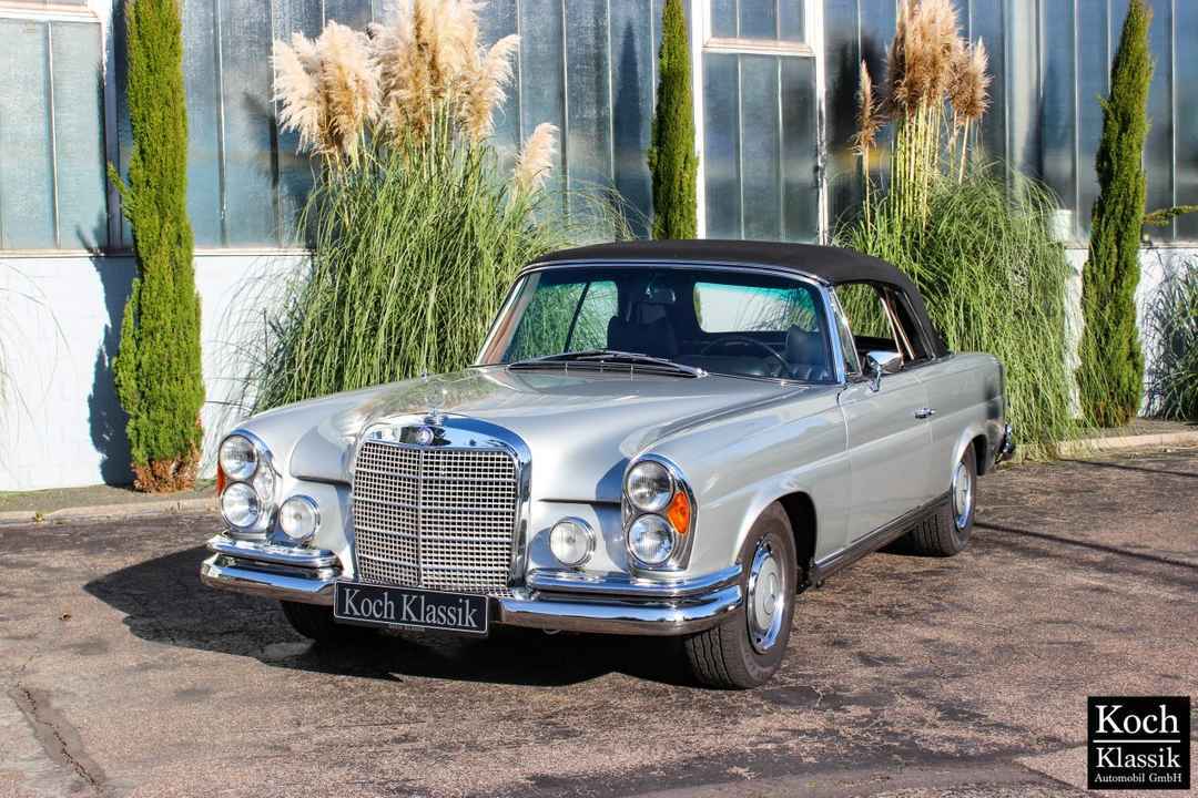Mercedes Benz W111 280SE