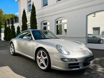 Porsche 911 Carrera 4S Coupe
