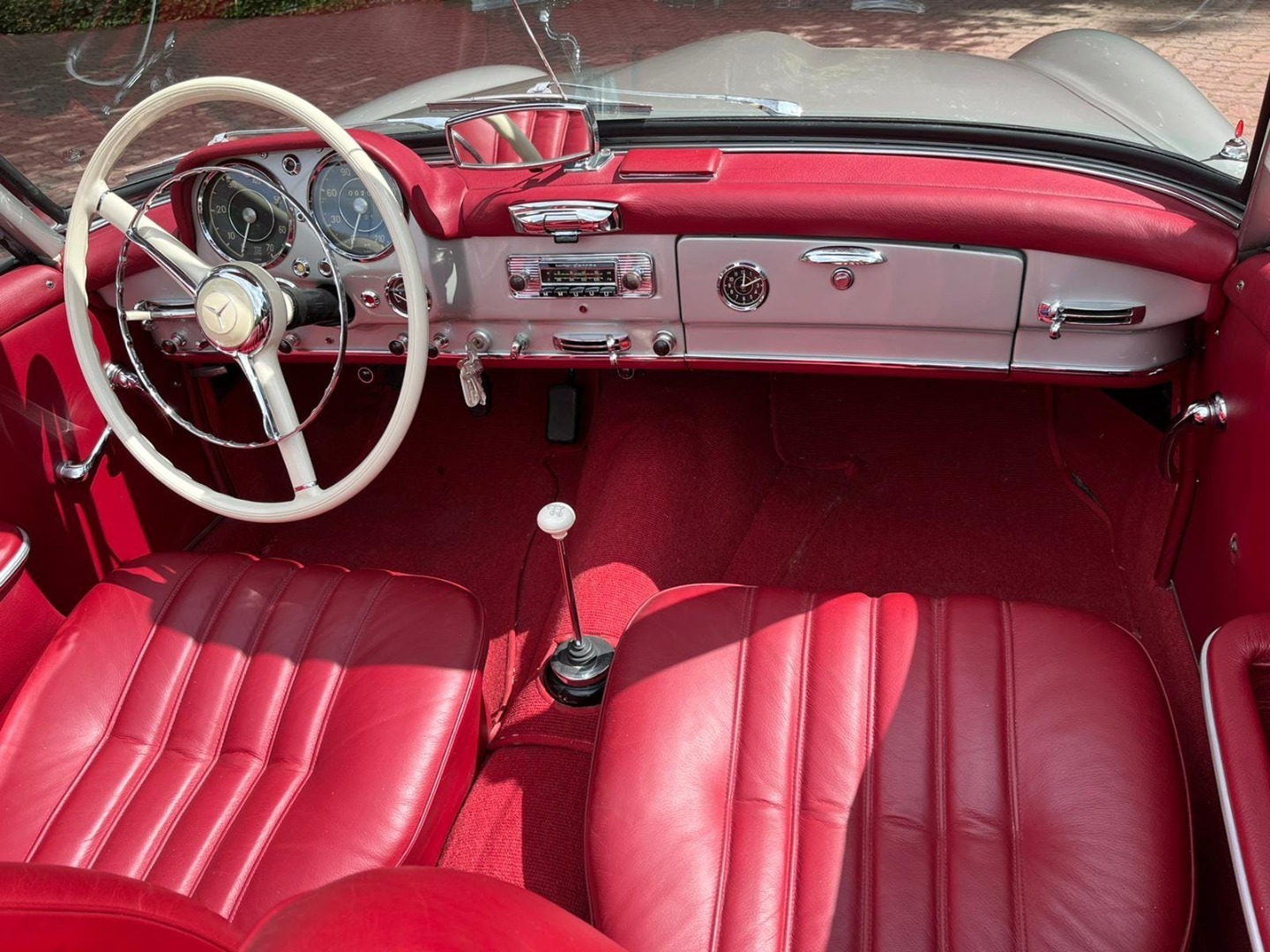 Thumbnail von Mercedes Benz 190 SL Cabriolet