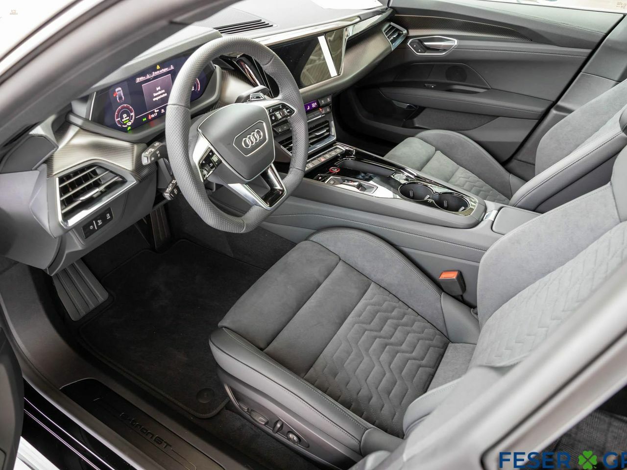 Thumbnail von AUDI E-TRON GT