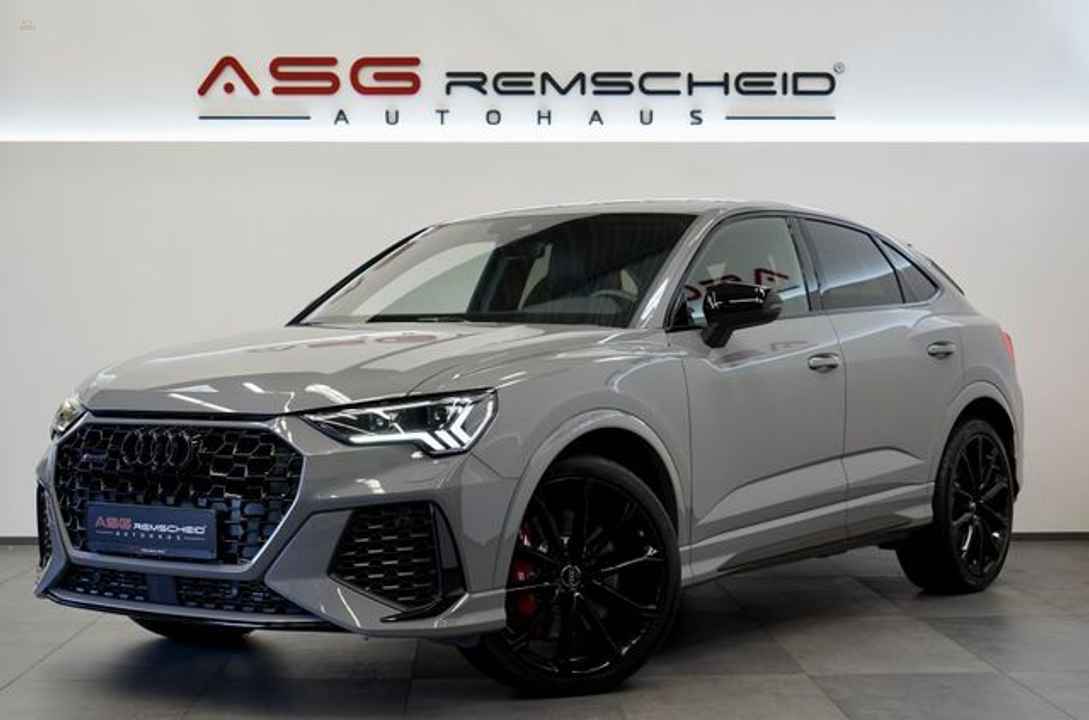 Audi - RSQ3