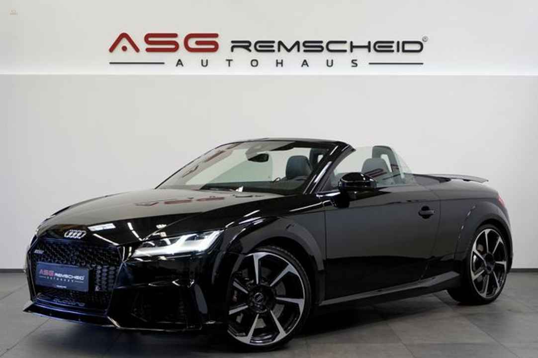 Audi - TT RS