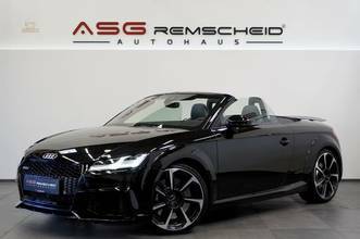 Audi - TT RS