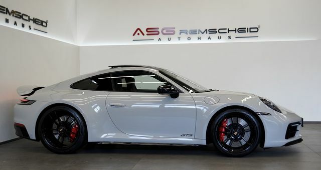 Thumbnail von Porsche - 992
