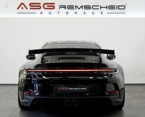 Thumbnail von Porsche - 992