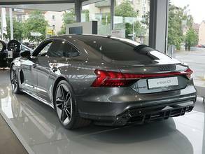 Thumbnail von AUDI E-TRON GT