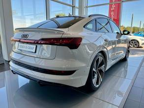 Thumbnail von AUDI E-TRON